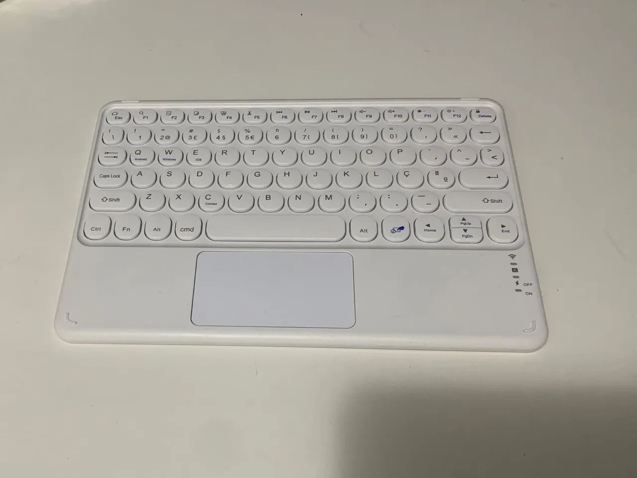 Teclado com Trackpad WB para Tablets e iPads 