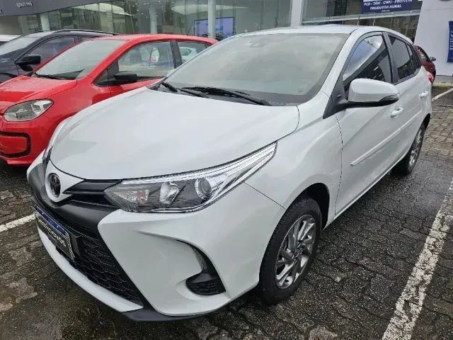 Yaris HA XS 15 22/23 - Valéria Carvalho Columbia Chevrolet 