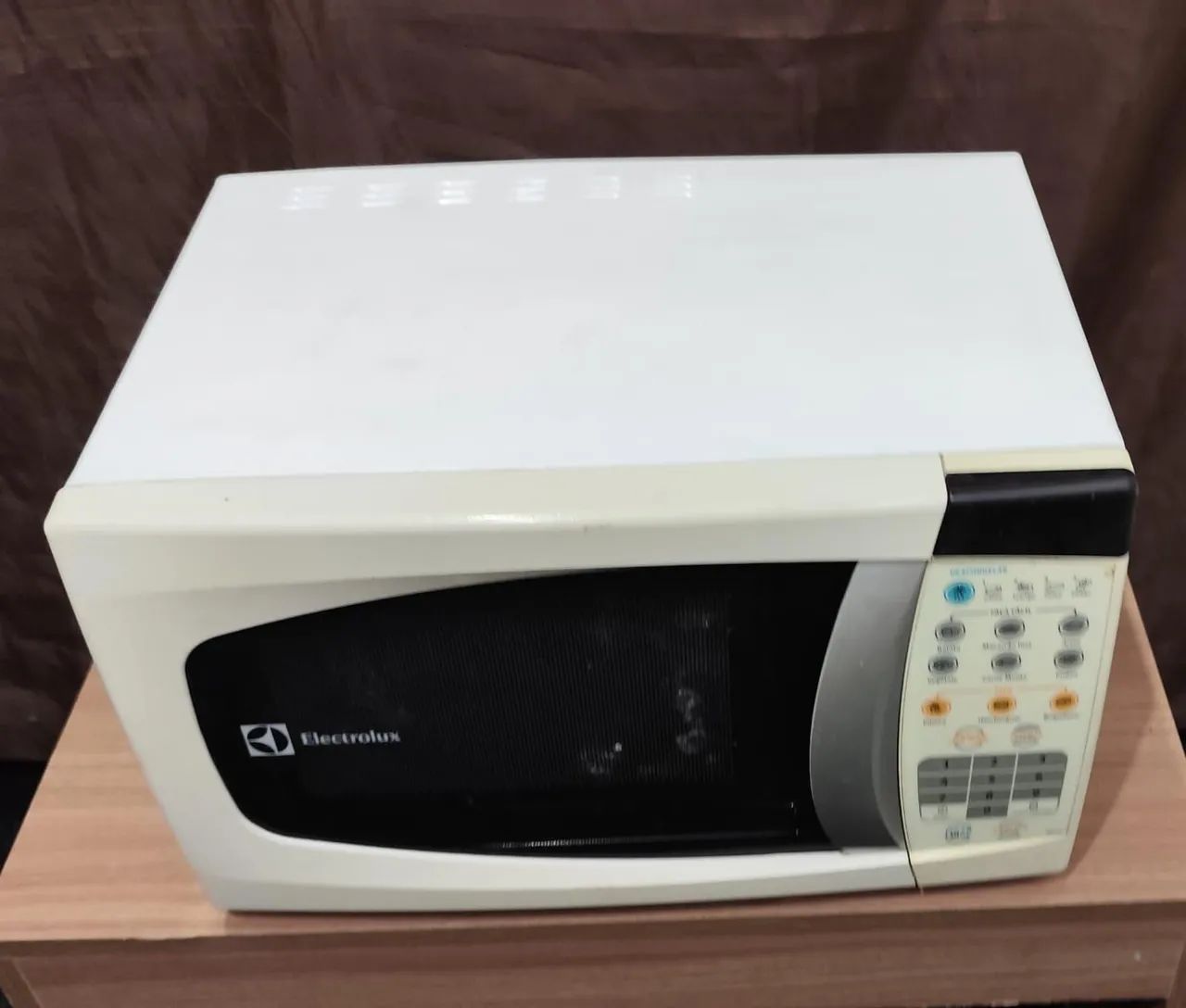 Micro-ondas Electrolux 20 Litros R$230,00- (Entrego e dou garantia)