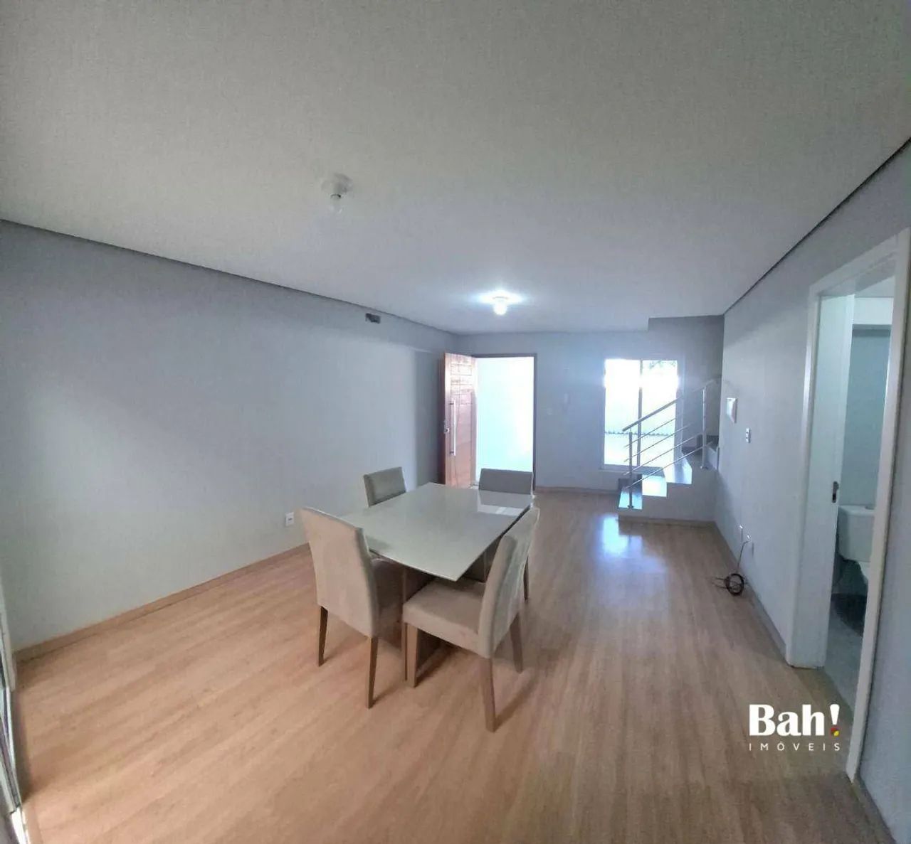 Sobrado com 3 dormitórios para alugar, 108 m² por R$ 3.280/mês - Igara - Canoas/RS
