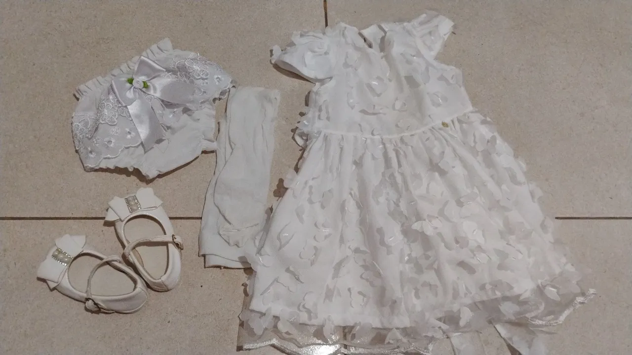 Conjunto Batizado Menina - Vestido, Calcinha, Sapatinho