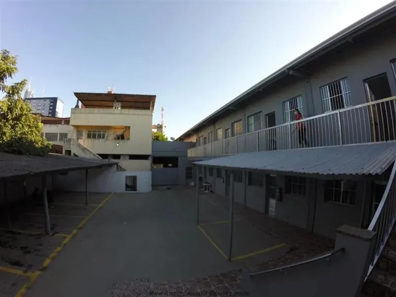 Kitnets para locação em Registro no bairro Centro