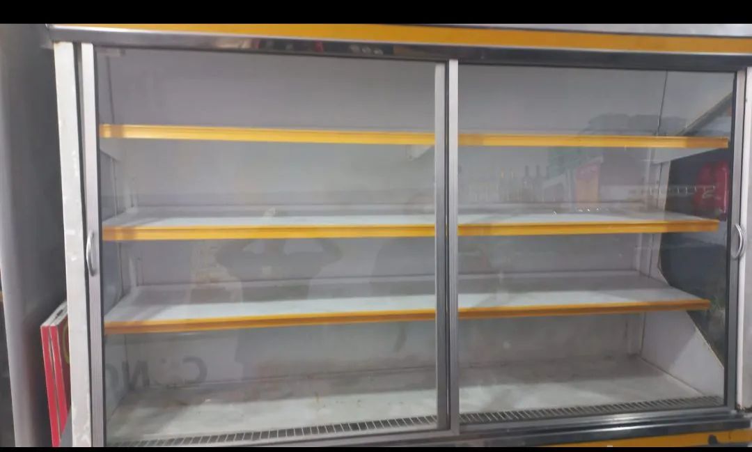 Freezer  balcão  expositor