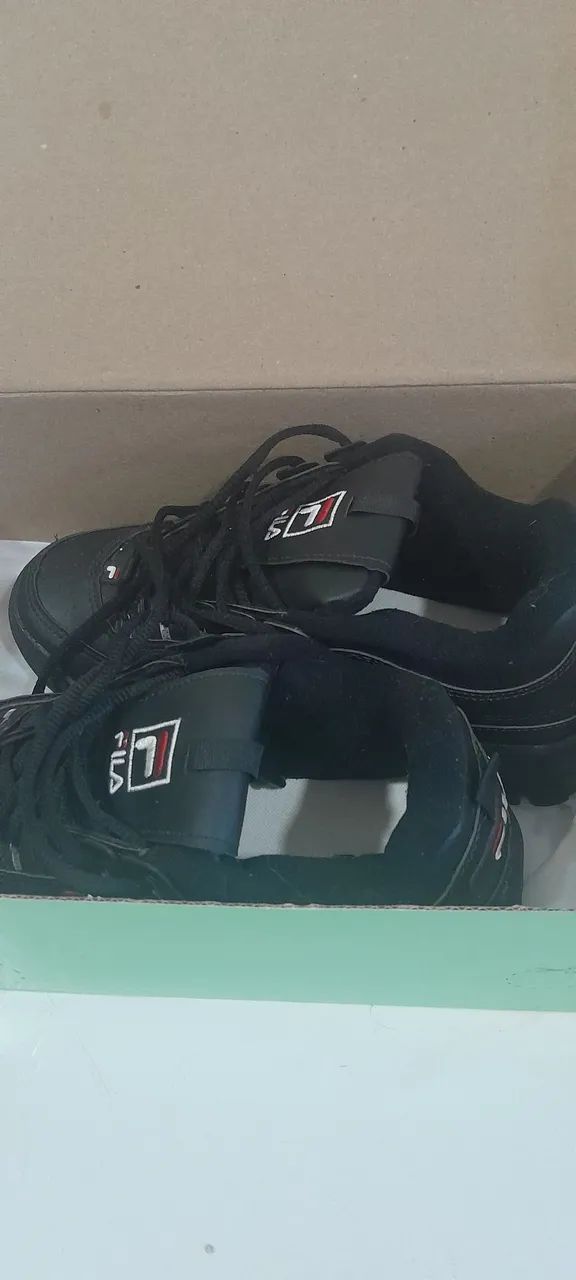 Vendo  2 pares de  tênis  - Foto 4