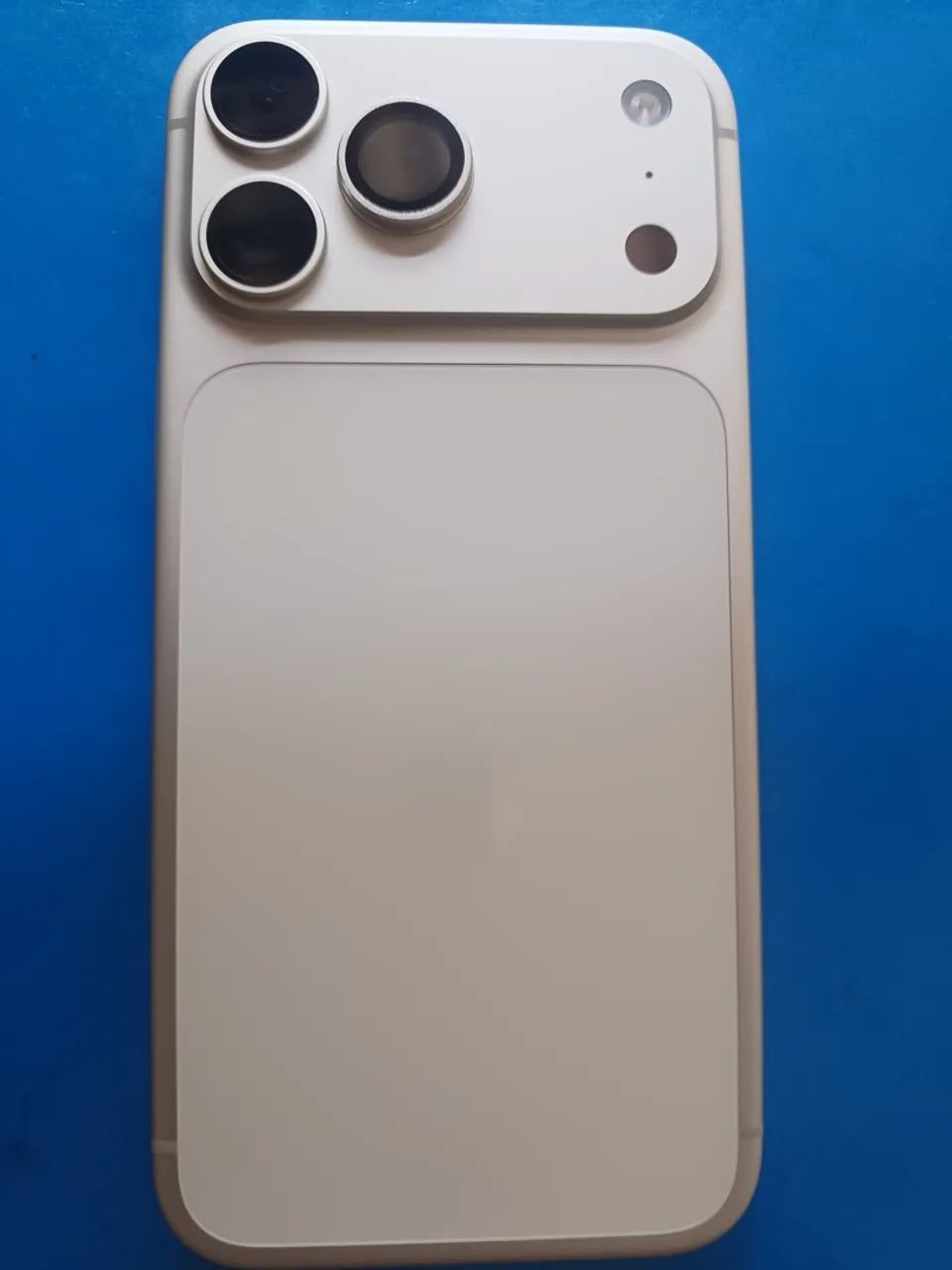 iPhone 17 Pro Max 256 GB - Prateado - Foto 2