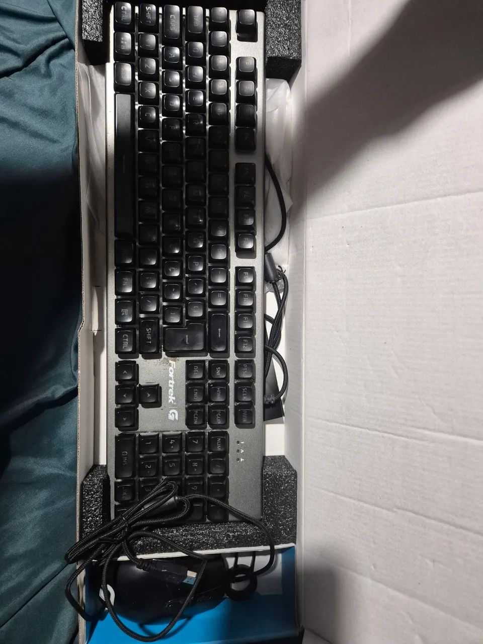 Kit Teclado Gamer e Mouse - Fortrek - Foto 2