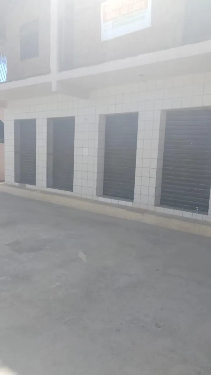Ponto comercial grande em uma rua principal - Foto 2