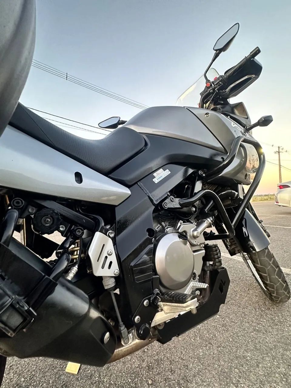 Vstron em estado de zero com kit baús.  - Foto 4