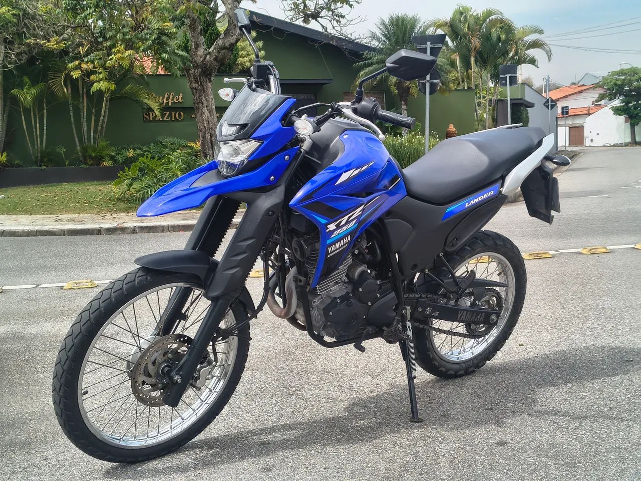 XTZ Lander 250cc