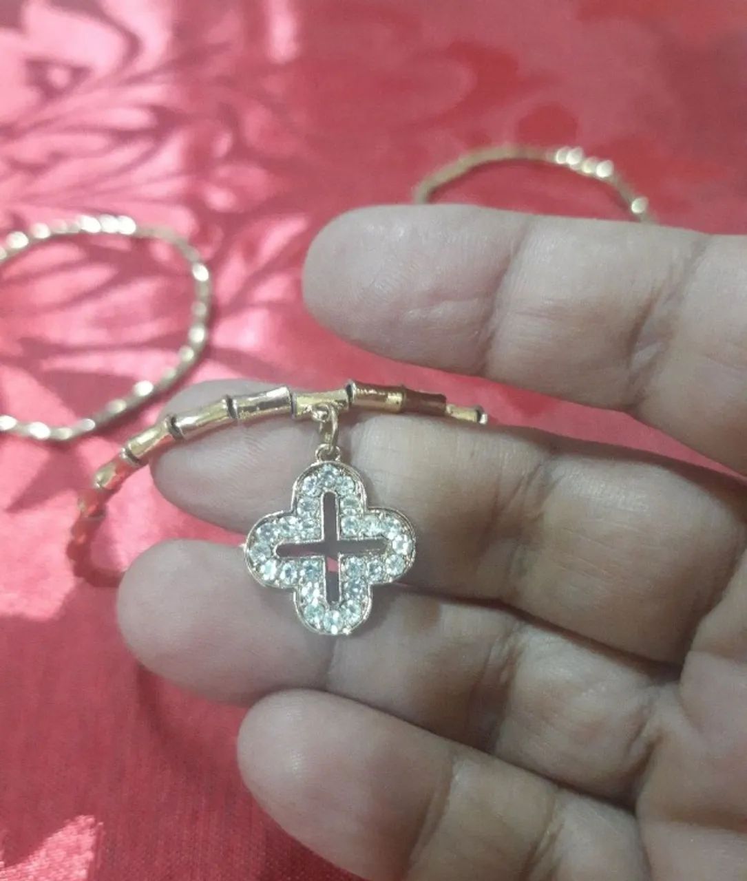 Conjunto de 3 pulseiras banhada a ouro e pingente - Foto 2
