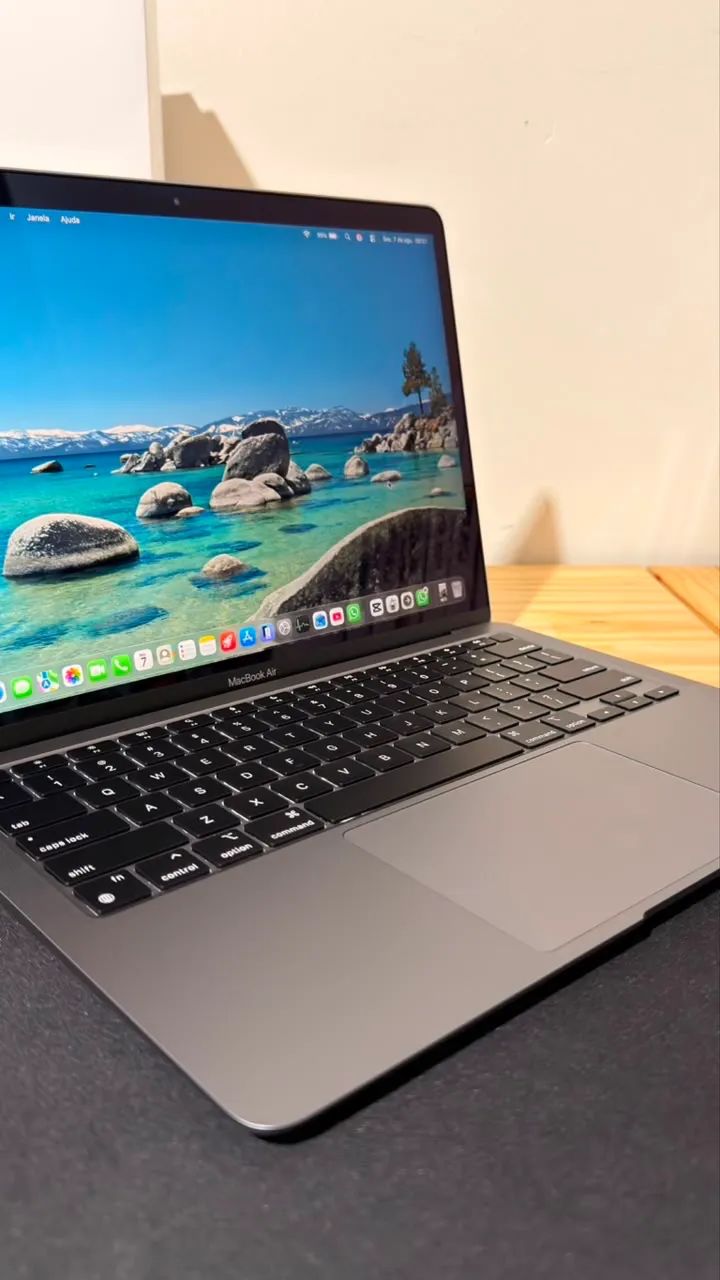 Macbook Air M1 8gb de RAM/ 256gb de SSD em PERFEITO ESTADO!!!