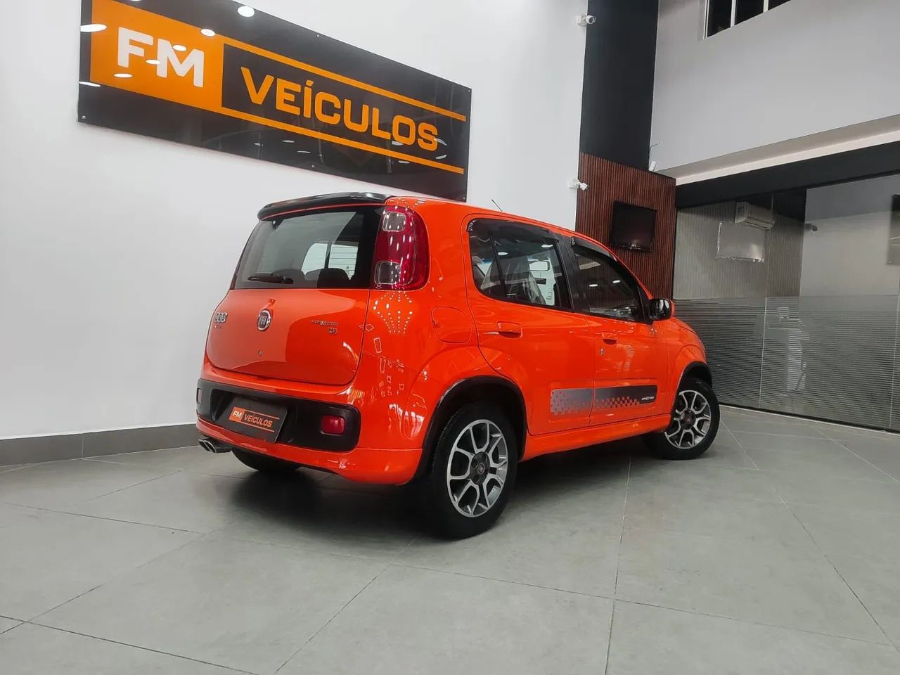 Fiat Uno Sporting 1.4 EVO Fire Flex 8V 4P 2013 - Foto 5