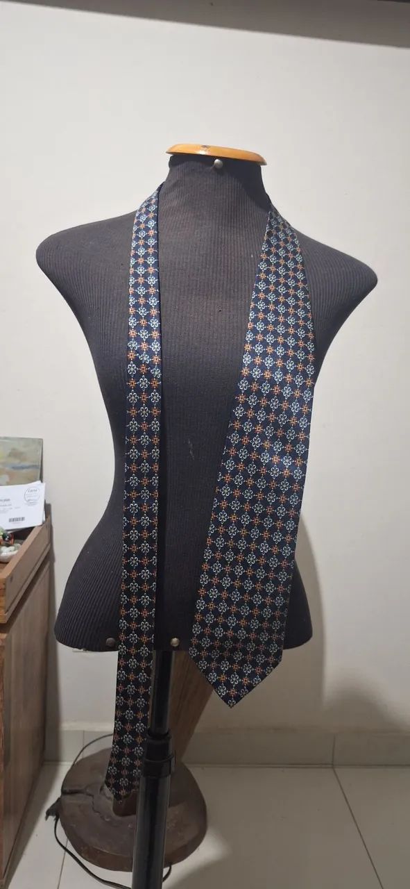 Gravata vintage Pierre Cardin 