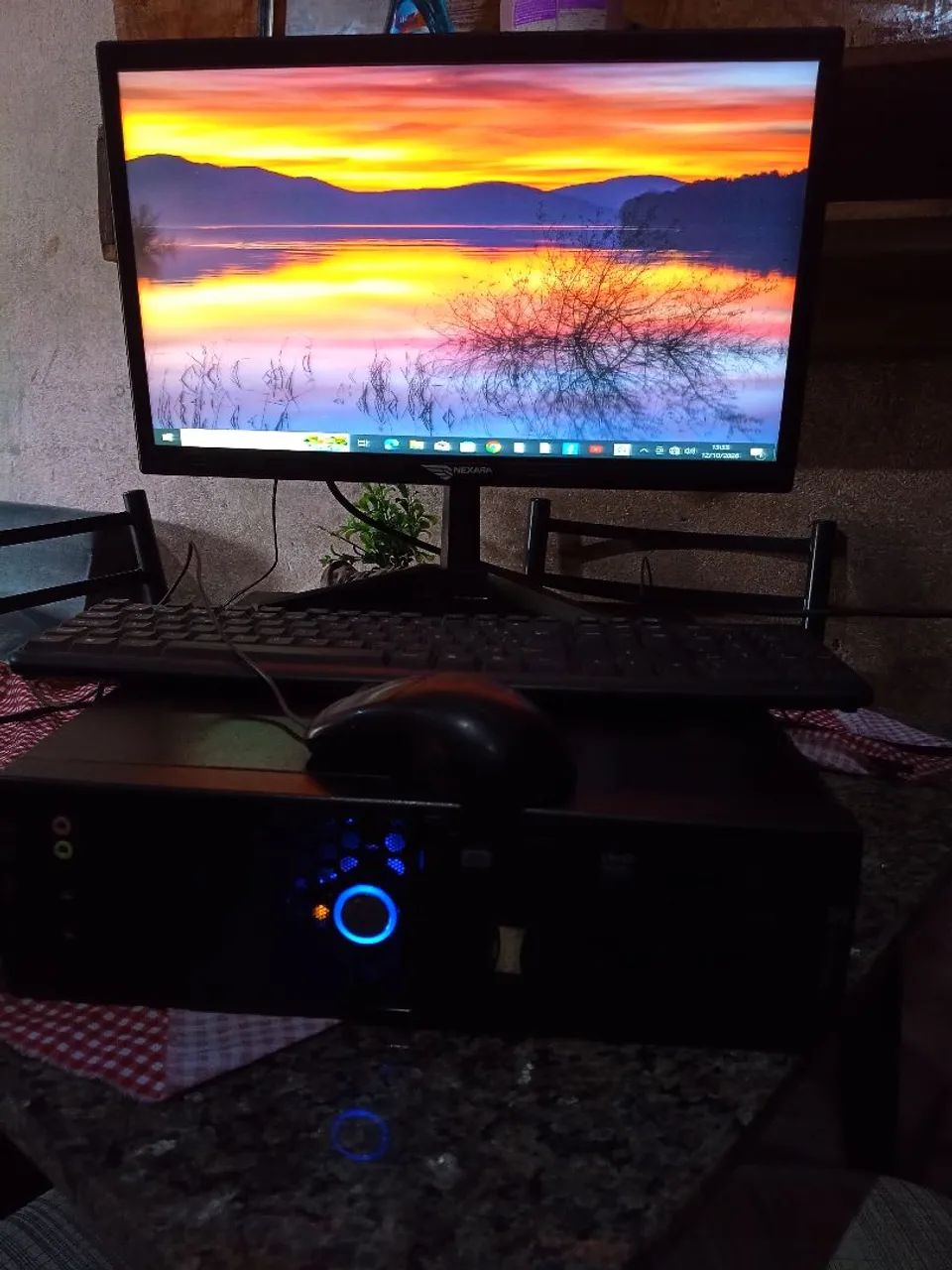 Computador, ele tem 6 gigas de ram.