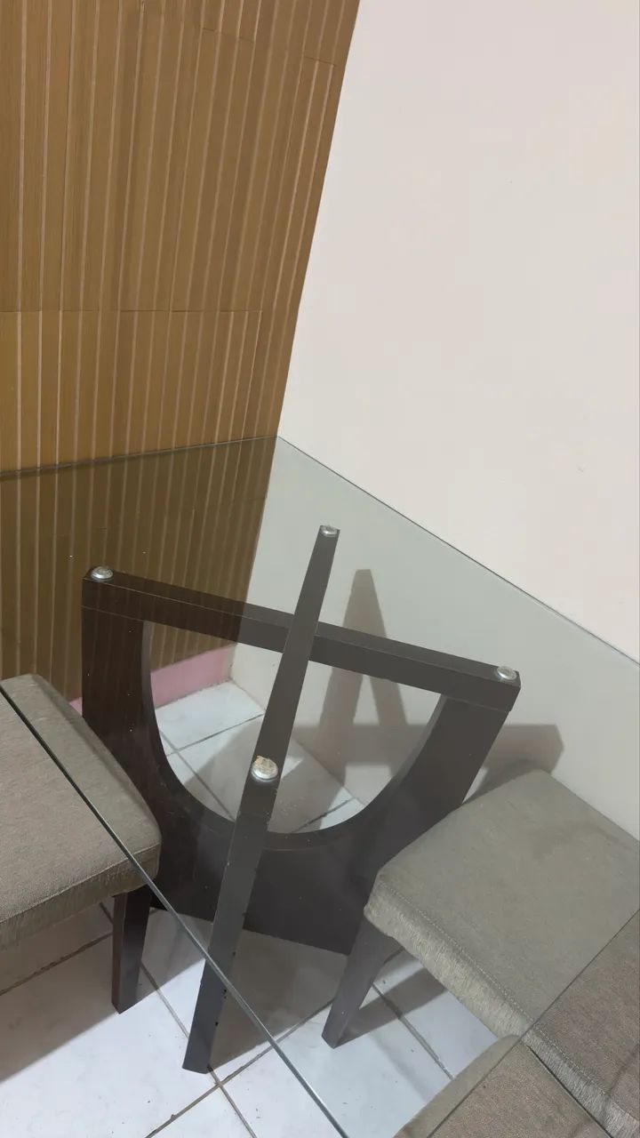 Mesa de jantar 4 cadeiras - Foto 2