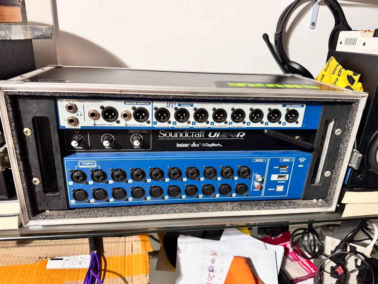 SoundCraft UI24R com Case - Foto 2