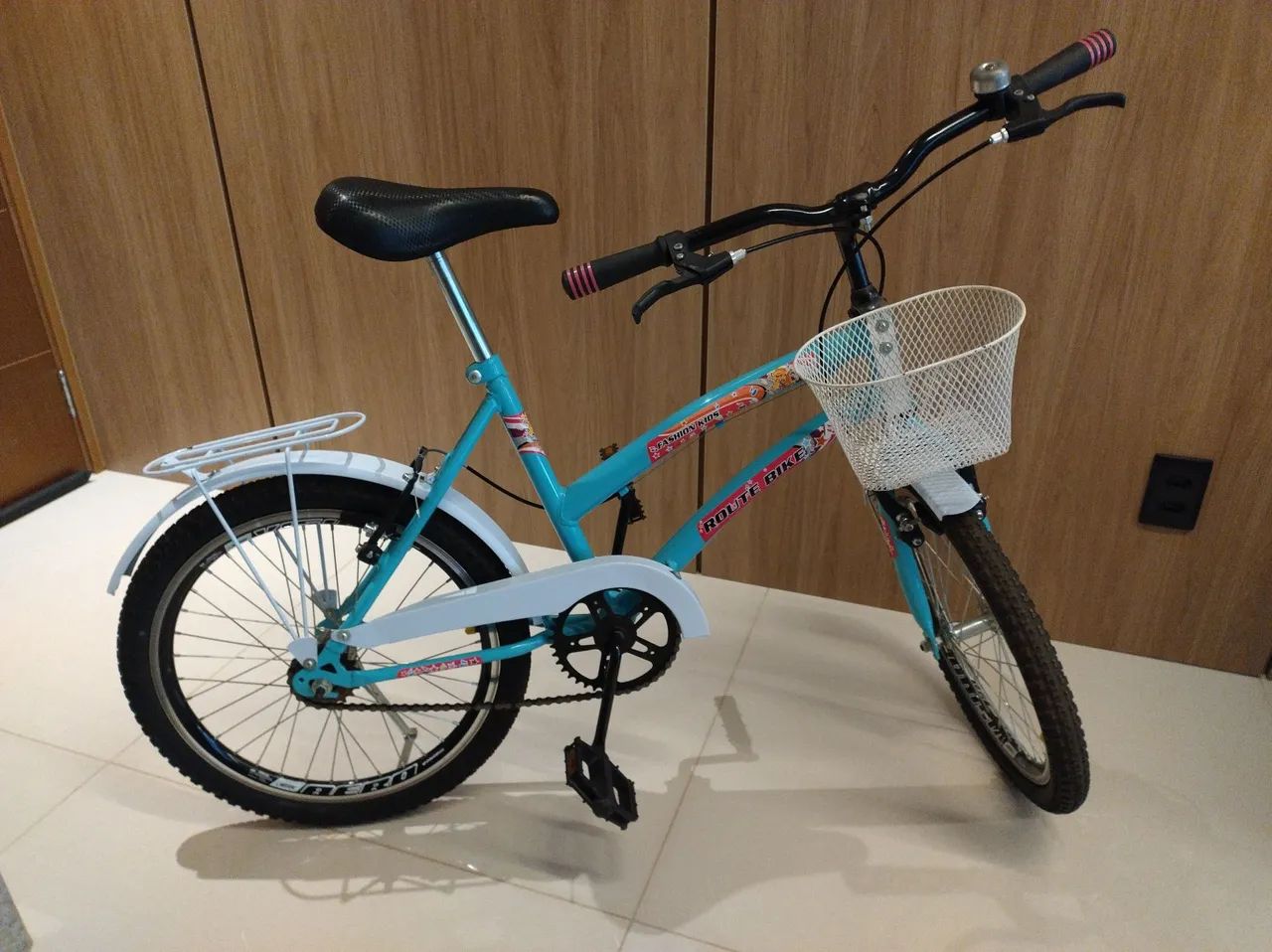 Bicicleta aro 20, verde clara e branca - Foto 2