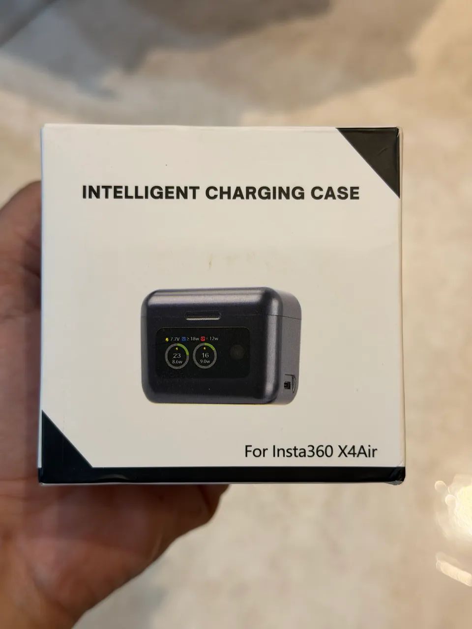 Estojo de carregamento inteligente.   