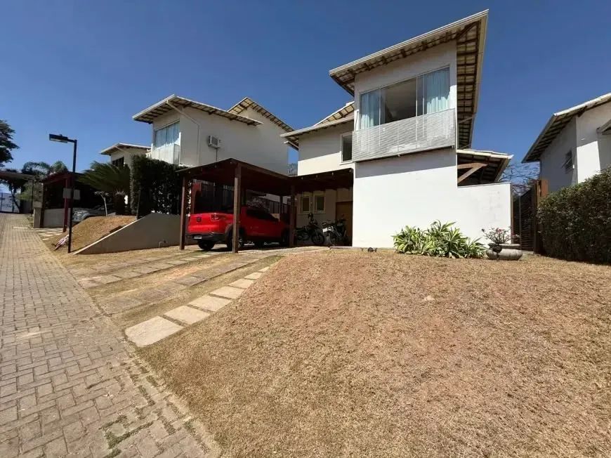 Casa com 3 quartos sendo 2 suítes 4 banheiros 2 vagas - Foto 2