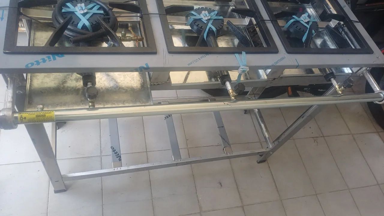 Fogão industrial inox de 3 bocas de 30cm  !! - Foto 5