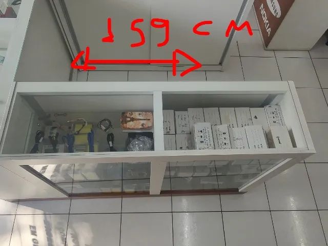 Balcão Semi Novo em MDF com Vidro - Foto 3