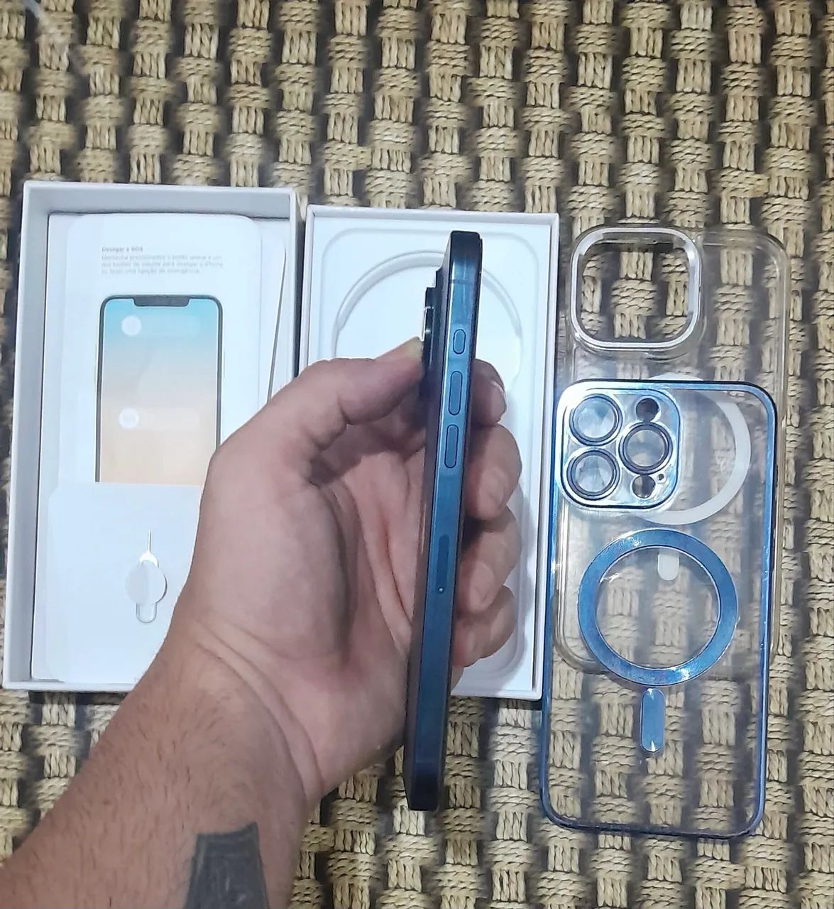 iPhone 15 pro Max azul 256GB - Celulares e Smartphones - Taquara