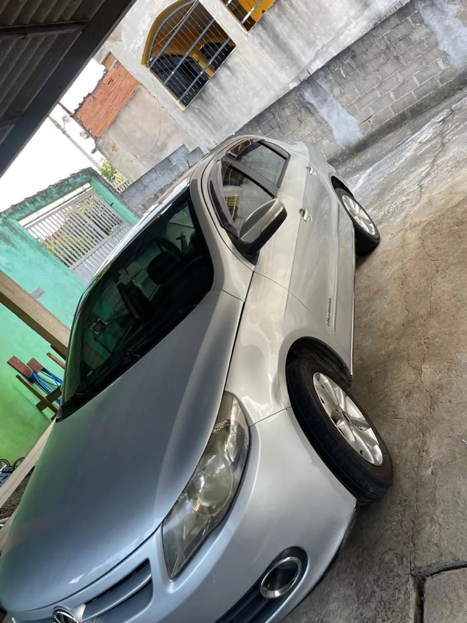 Volkswagen Voyage COMF/HIGHLI. 1.6 T.FLEX 8V 4P 2012
