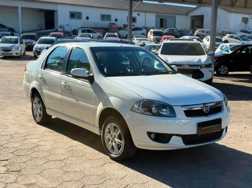 Fiat Siena EL 1.0 MPI Fire Flex 8V 4P 2015