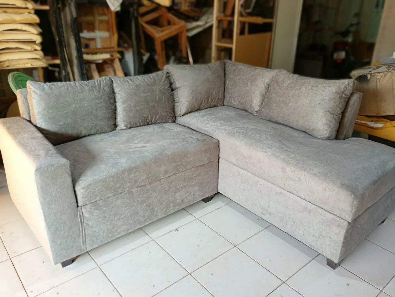 SOFÁ DE CANTO R$ 1.300,00 - Foto 3