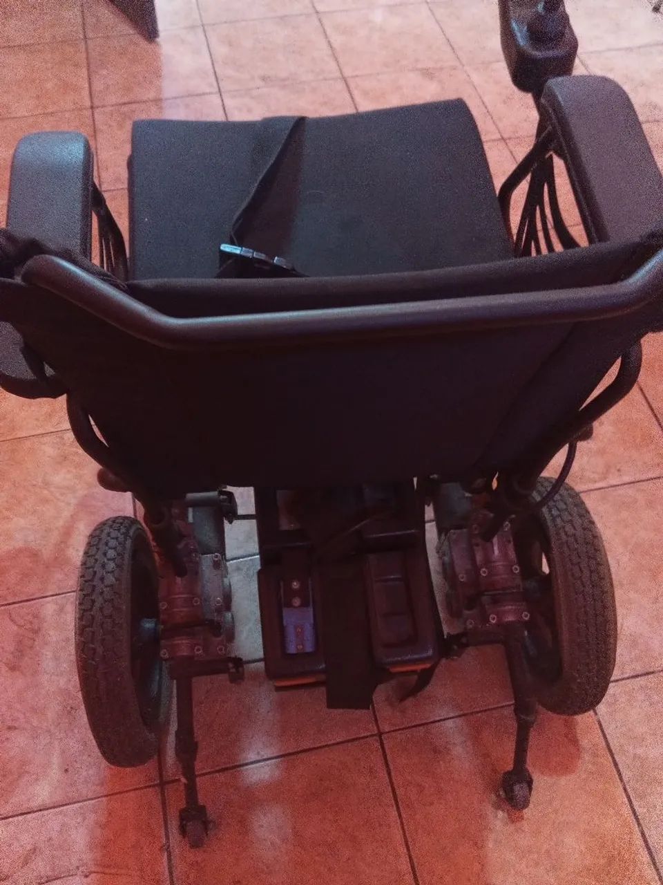 Vende Cadeira Elétrica  - Foto 2