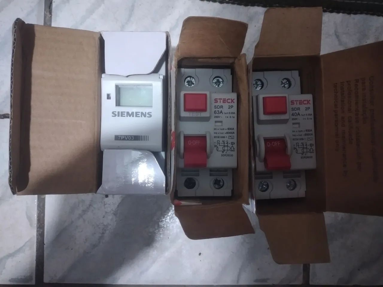 Vendo esses disjuntores Dr esse timer de programação  - Foto 2