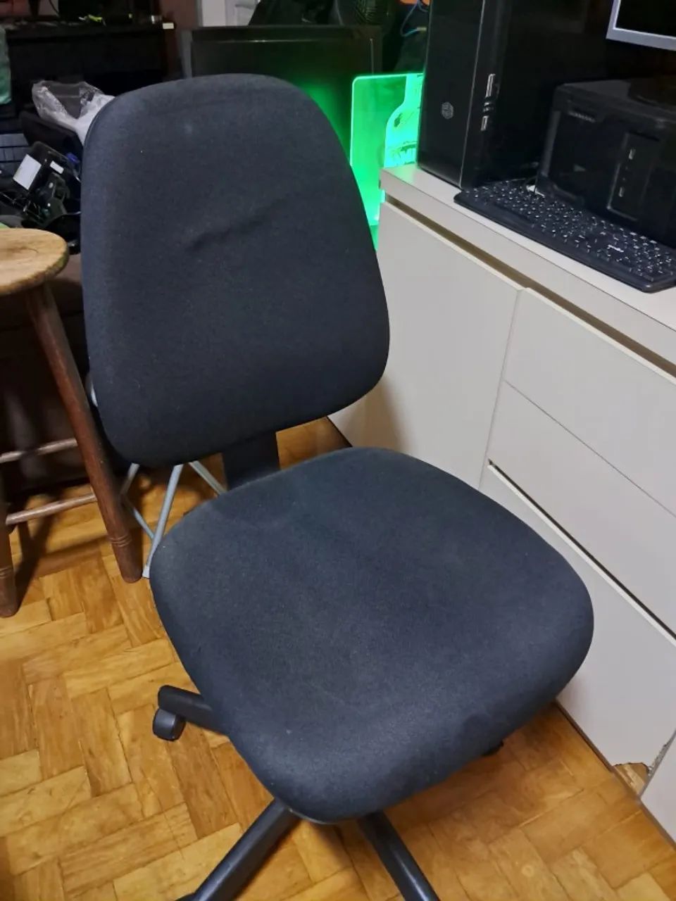 Cadeira Flexform Preta Giratoria
