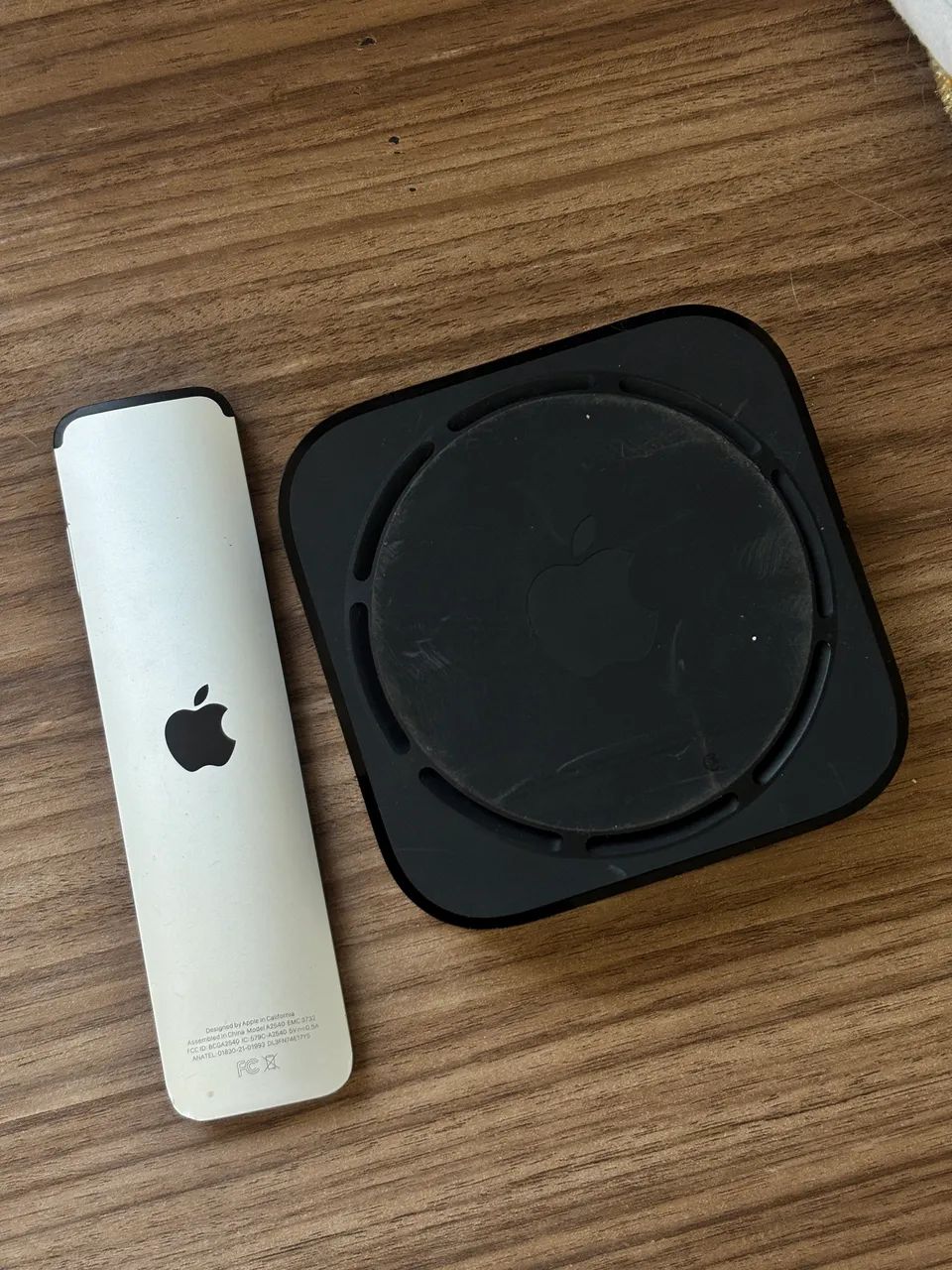 Apple TV 4K 2ª Geração A2169 ? Com Defeito + Controle - Foto 3