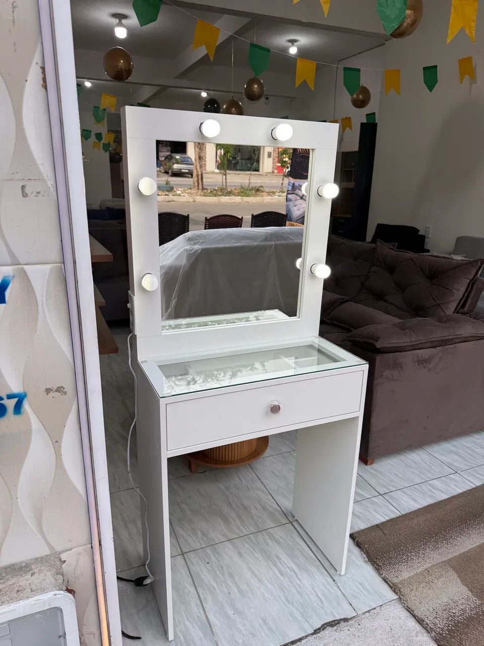 Penteadeira nova 1 gaveta disponível 
