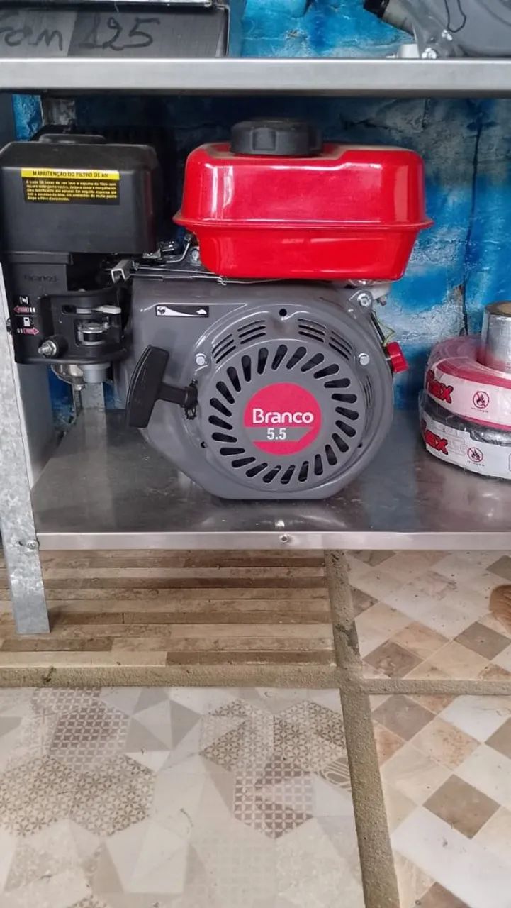 Vende-se motor branco 6.5 e 5.5 na caixa - Foto 2