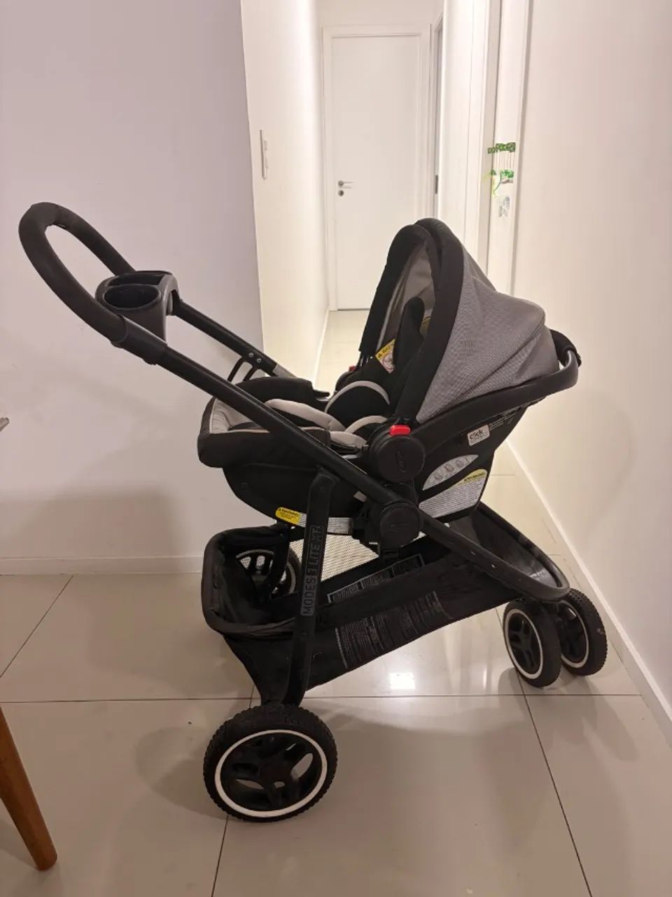 Carrinho de bebê Graco + bebê conforto compatível - Foto 3
