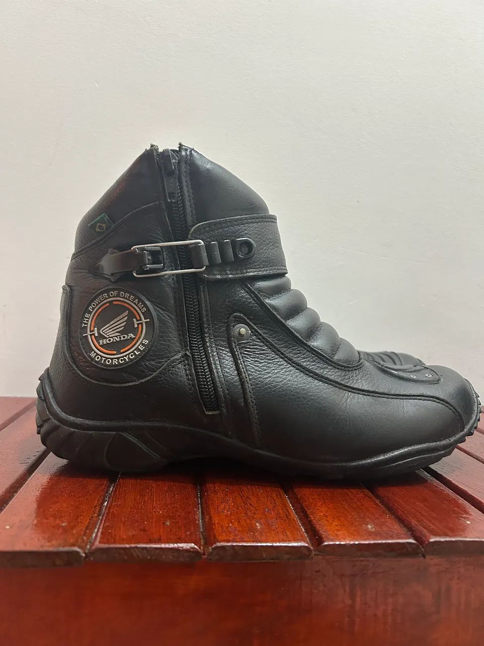 Bota cano curto honda