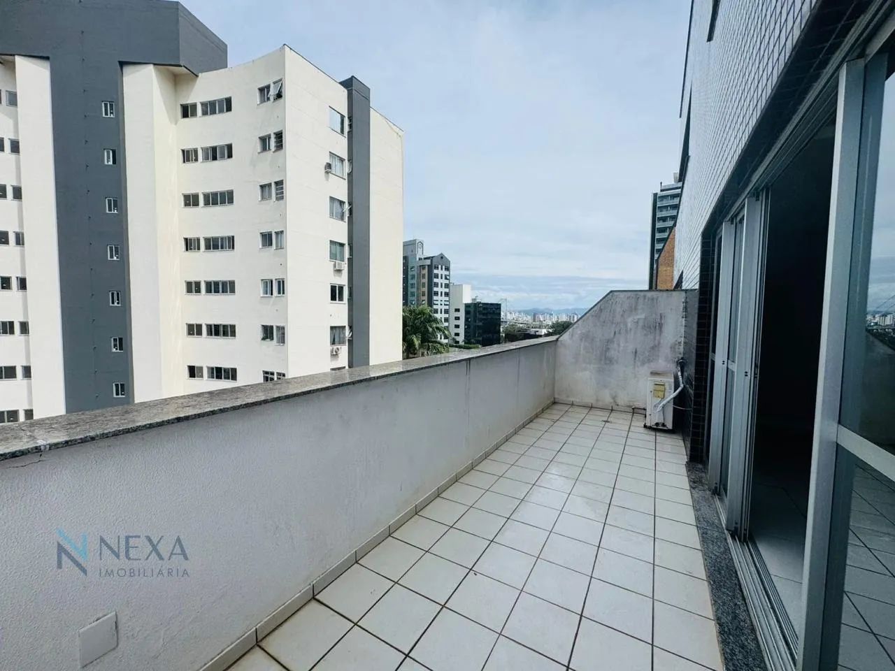 Sala Comercial à Venda no Centro de Florianópolis - 56m² - Foto 5