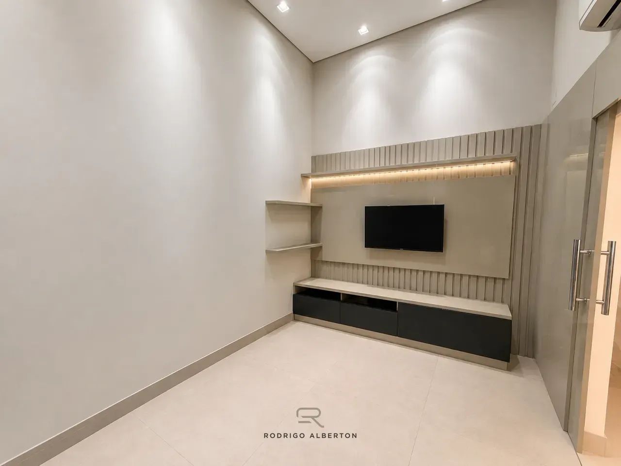 Casa Terrea Florais do Valle, Com planejados e climatizada. R$ 2.650.000 - Foto 4