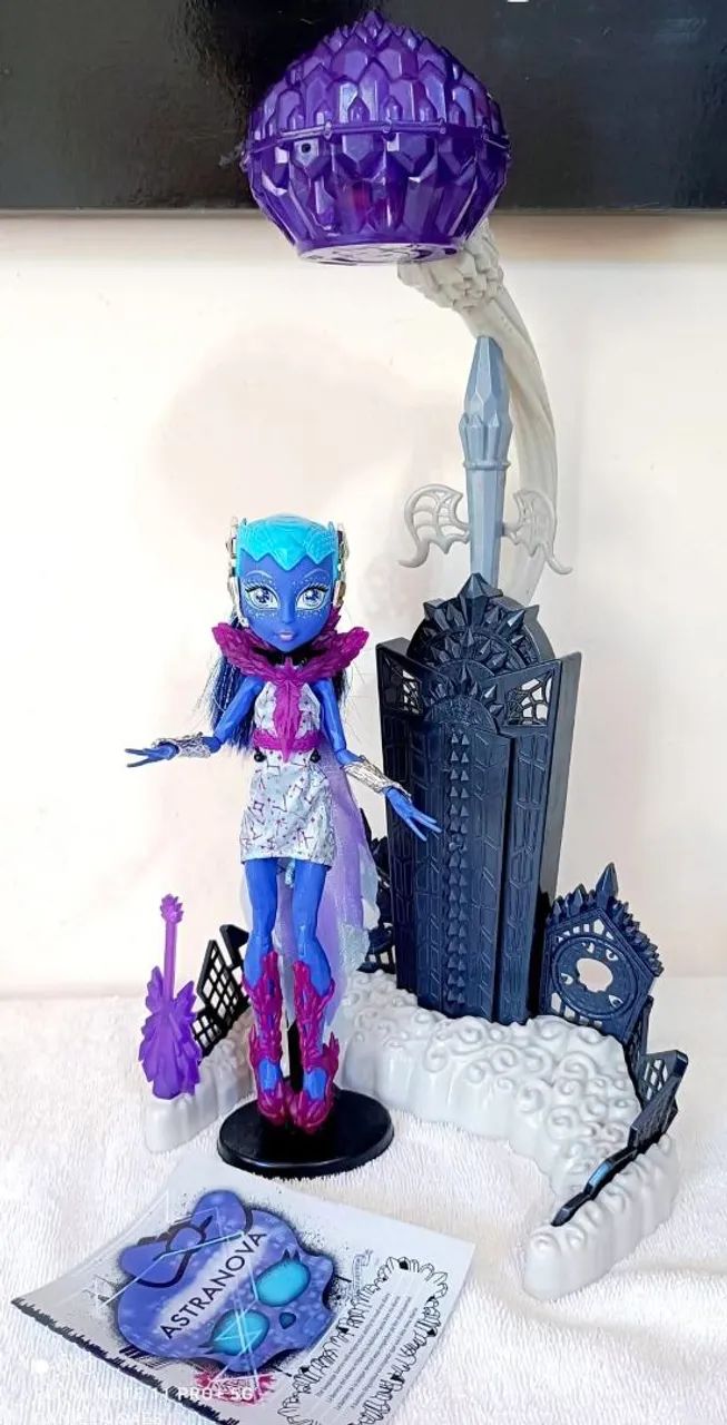 Boneca Monster High Astranova & Floatation Station (2015) azul - completa e funcionando 