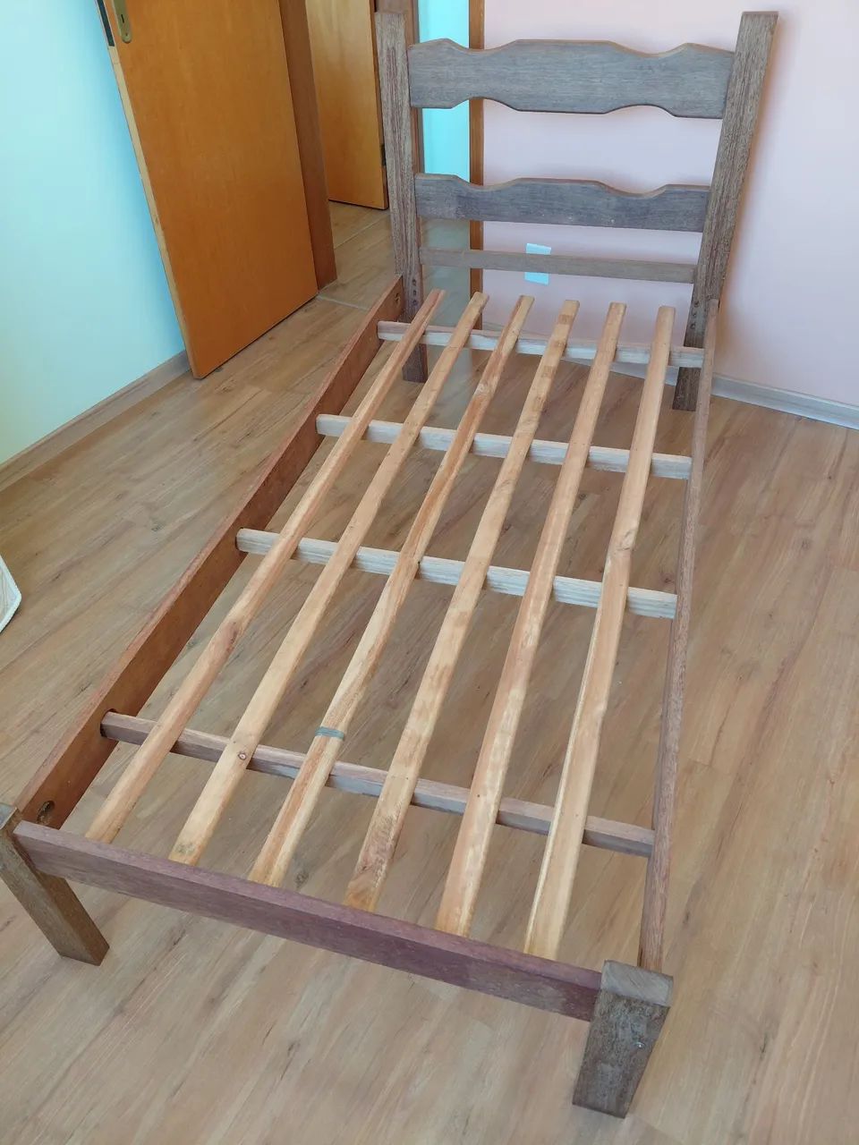 Cama solteiro 