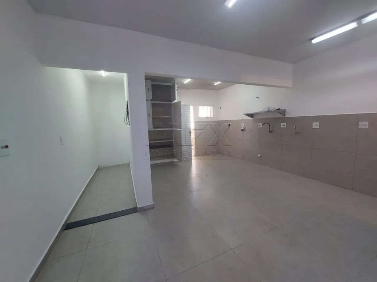 Salas comerciais / venda e locação - 207m² - Altos da Cidade em Bauru - SP