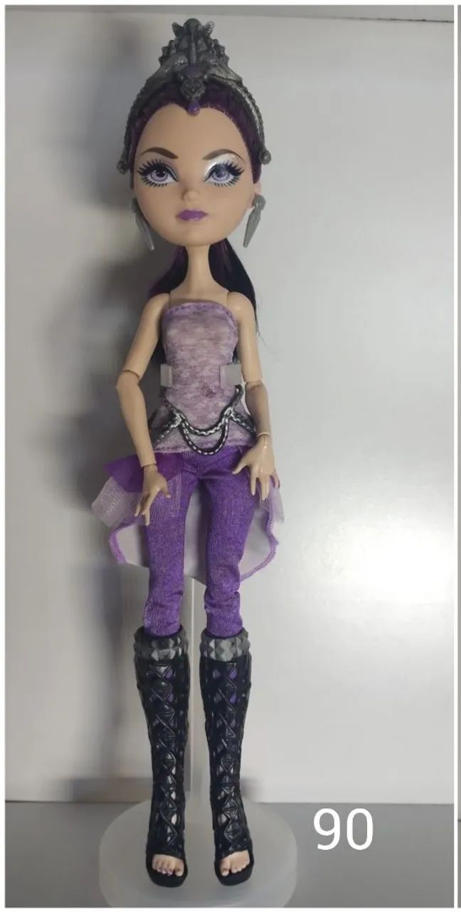 Ever after High Reven