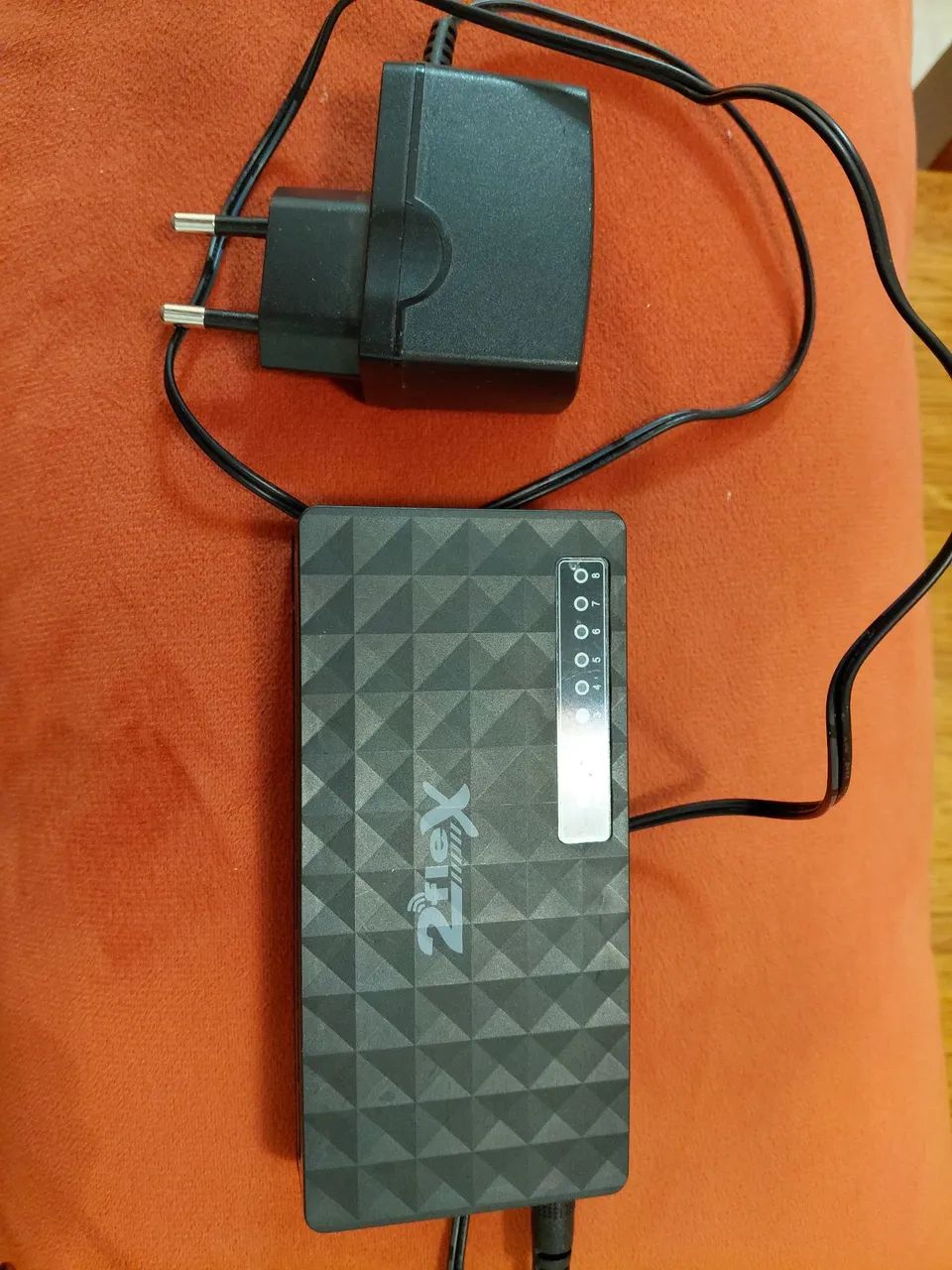 Switch 2Flex modelo 2F-N1008N.  