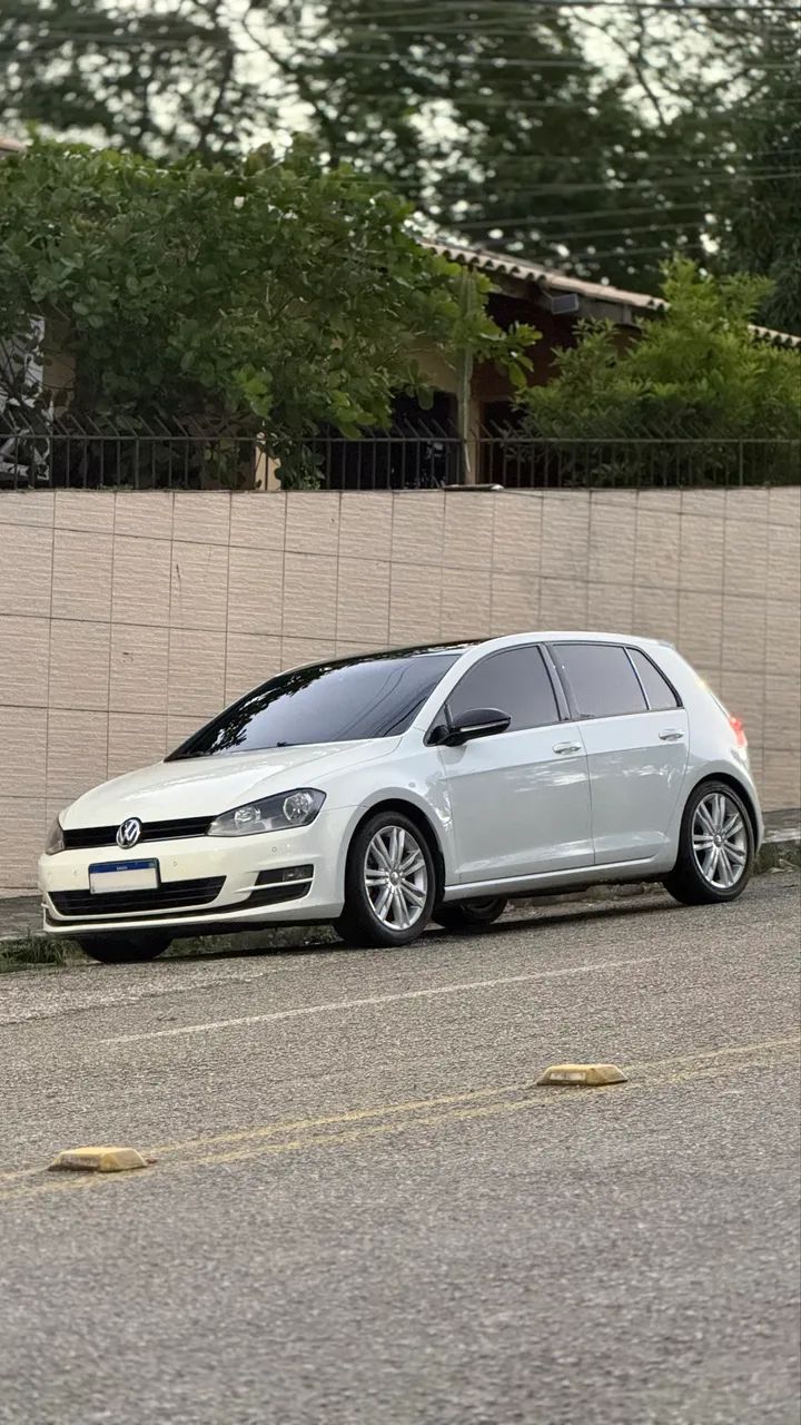 Volkswagen Golf Golf Comfortline 1.0 TSI Total Flex Mec. 2017