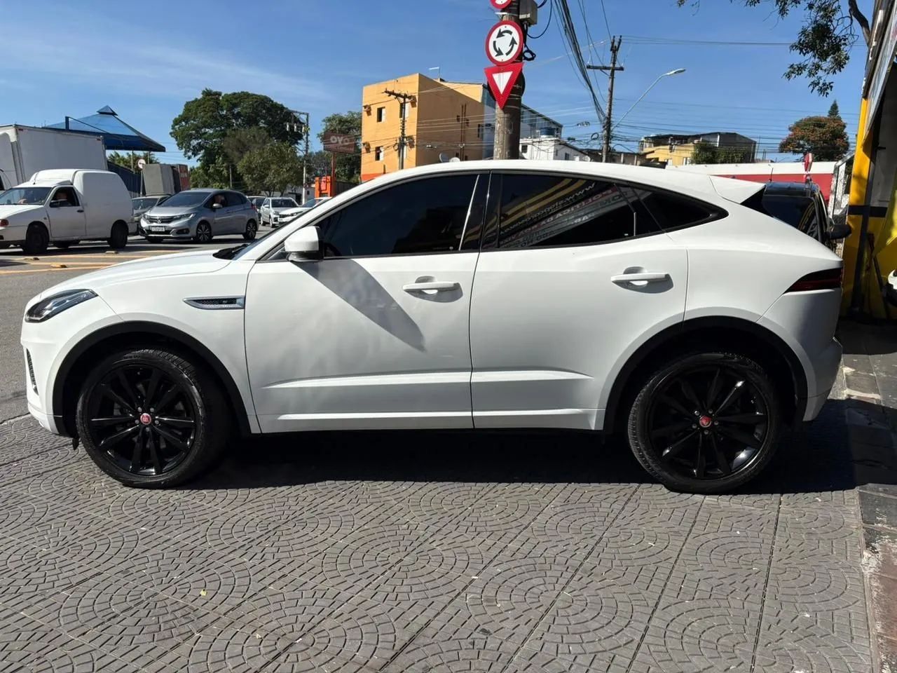Jaguar E-Pace S 2.0 AWD 249cv Flex AUT 2020 - Foto 4