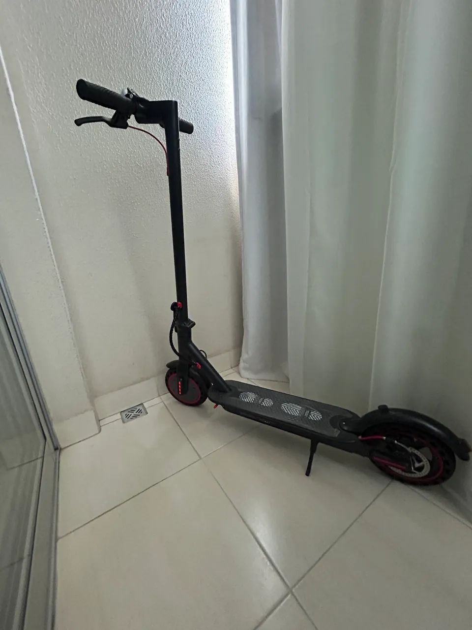 Patinete elétrico dobrável 