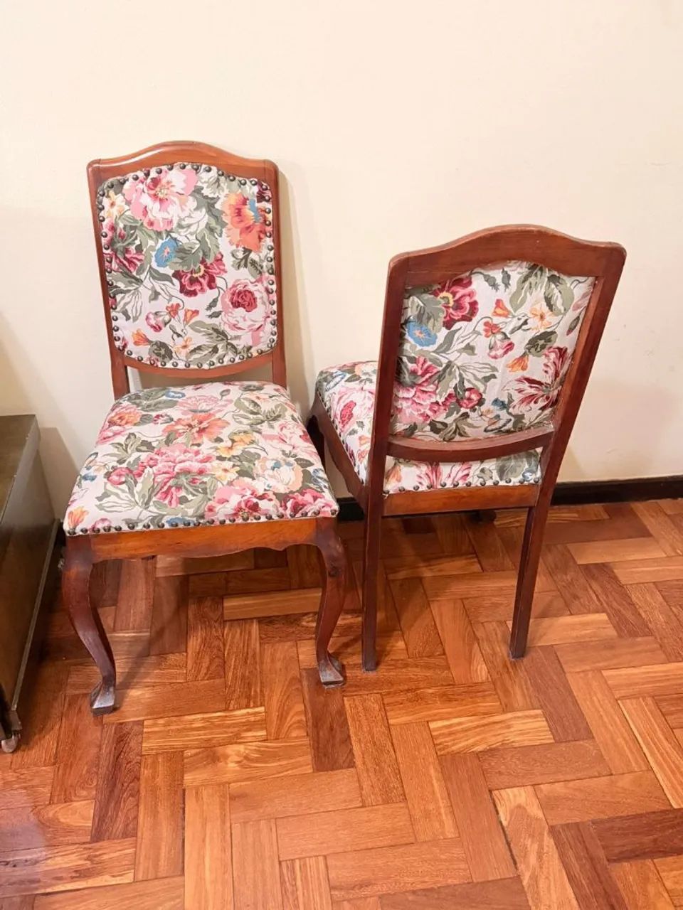 Cadeiras Chipandelle reformadas - Foto 2