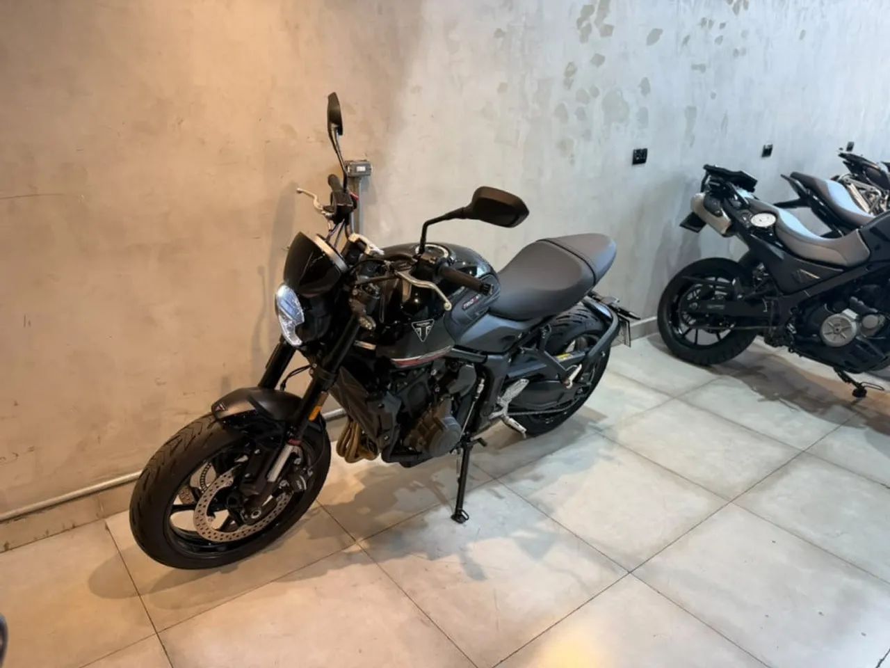 Triumph Trident 660 - Foto 4