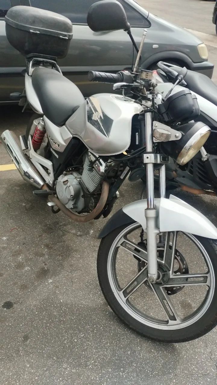 Moto Suzuki 